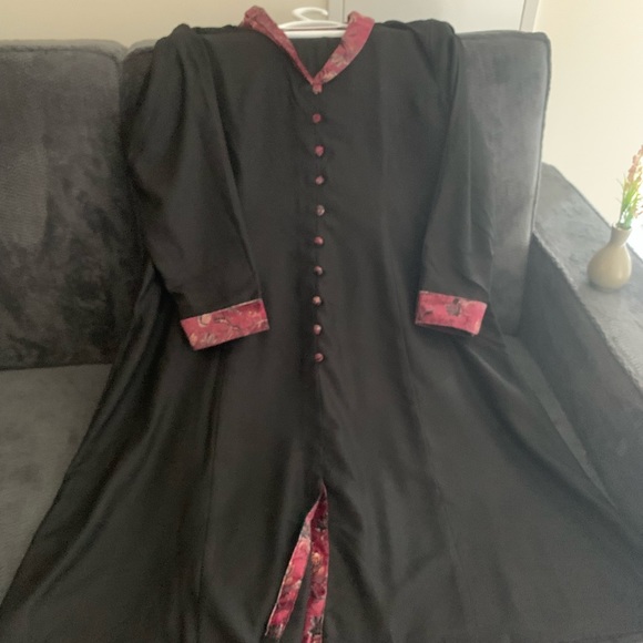 Woolen cardigans , woolen suit L-XLwith shawl, Kashmiri pure shawl, kurtis L-Xl - Picture 8 of 15